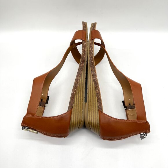 Kenneth Cole Reaction Womens 9.5 Great Gal Toffee Brown Low Wedges Sandals Shoes - Picture 8 of 13